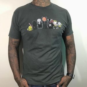 Villain graphic short sleeve tee size large